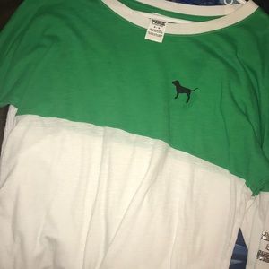 green vs long sleeve